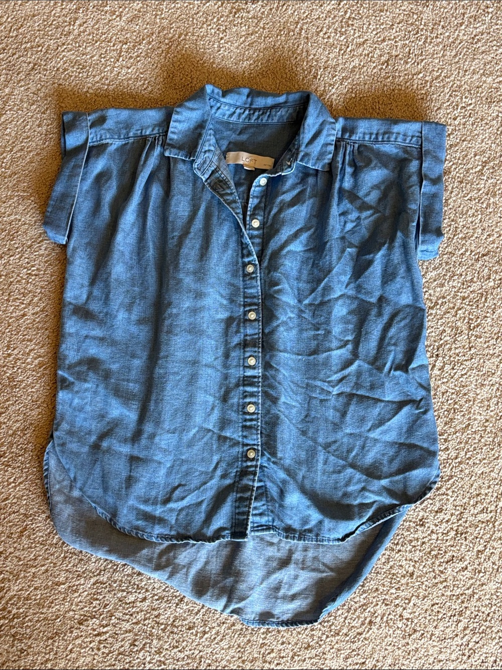 Loft button front top in extra small petite